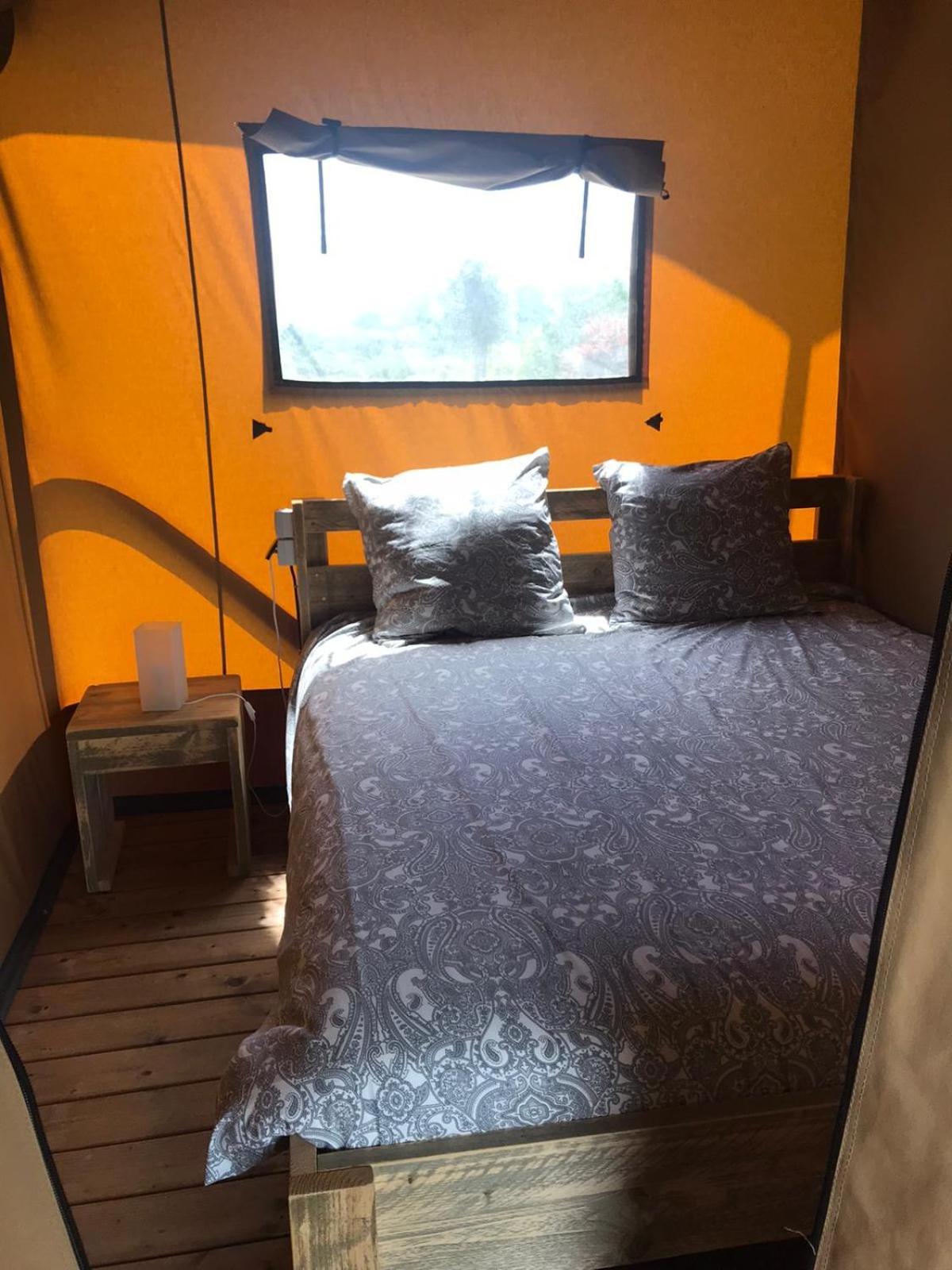 فندق Camping Le Mondou Saint-Julien-de-Lampon المظهر الخارجي الصورة